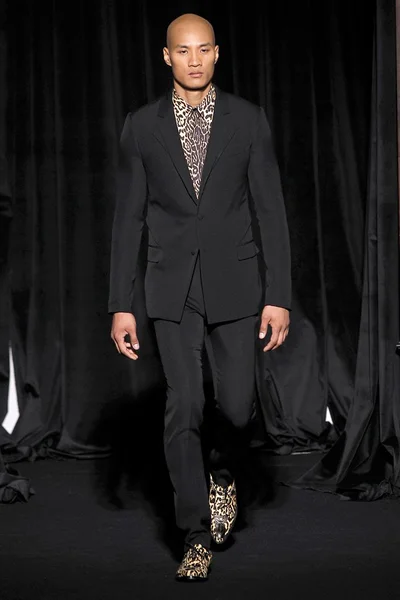 Look 35